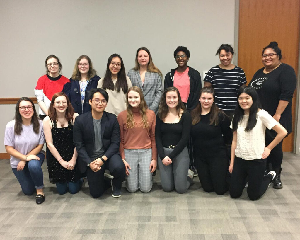 The Alpha Beta Gamma chapter of Alpha Phi Omega at Knox College poses as a group after an event matching "bigs" to "littles" in Spring 2020.